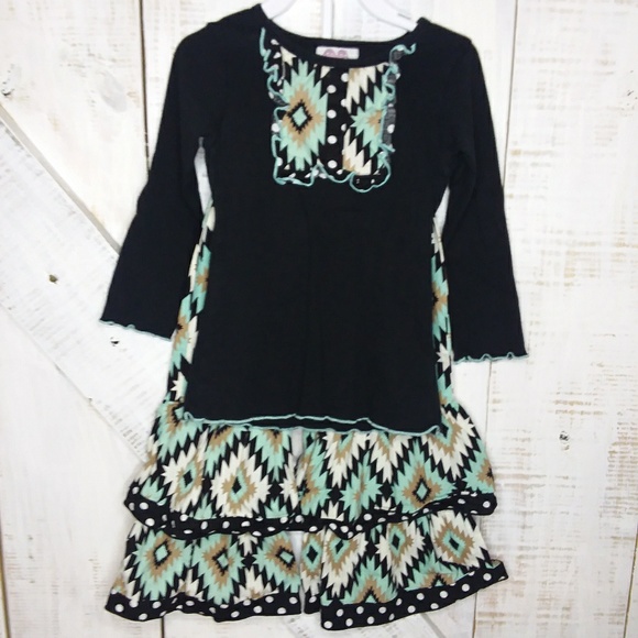 Ann Loren Other - Girls 4/5T black Aztec print set